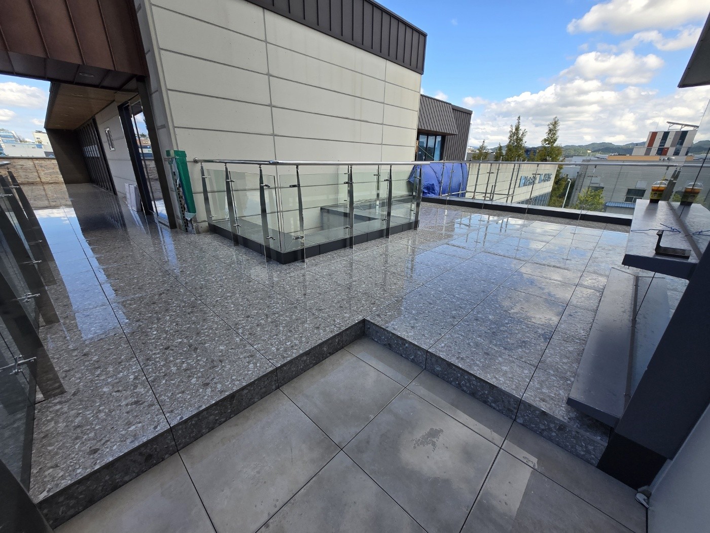 Office Building Roof Terrace