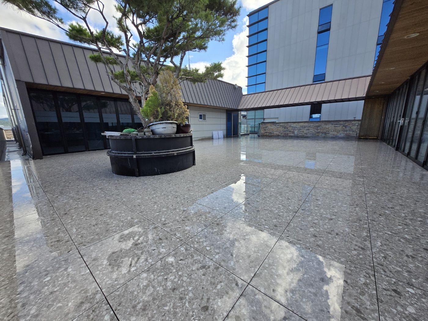 Office Building Roof Terrace
